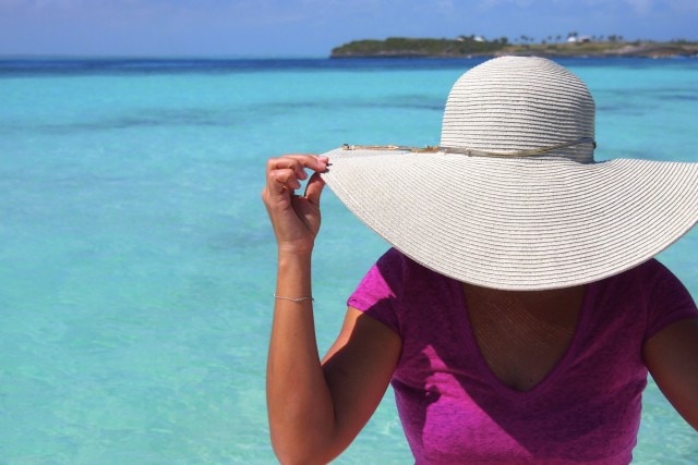 Cuttin' Style and Keeping Out of the Sun in Abaco