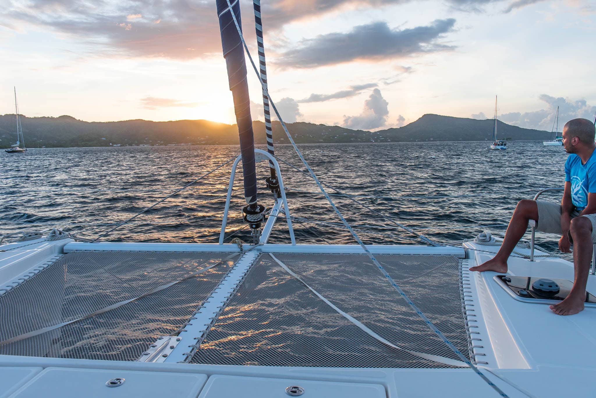 win-a-week-sailing-in-the-grenadines-and-help-children-grow-up-reading