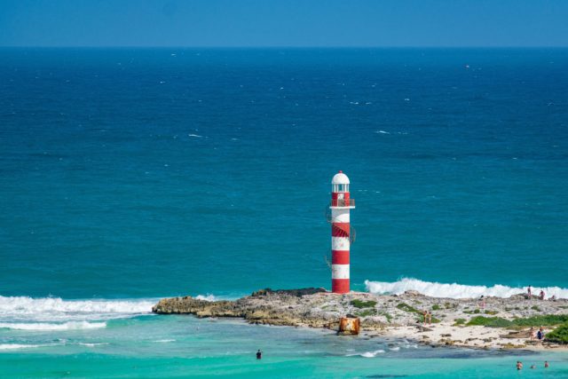 Punta Cancun Lighthouse – Where the Locals Lime for Sunset